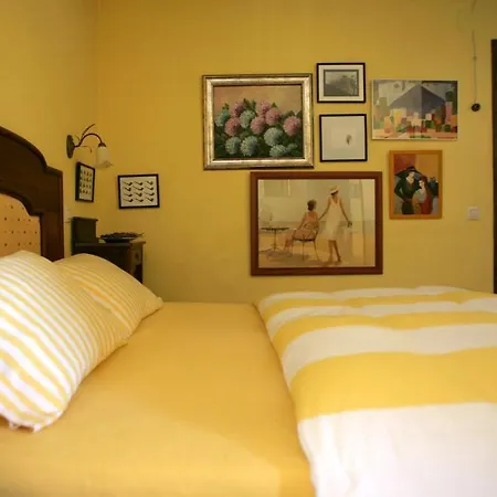 La De Lalola Hotell 2*